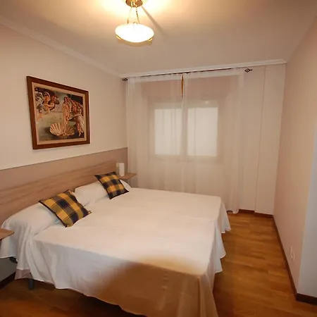 Domus Redes Apartment *